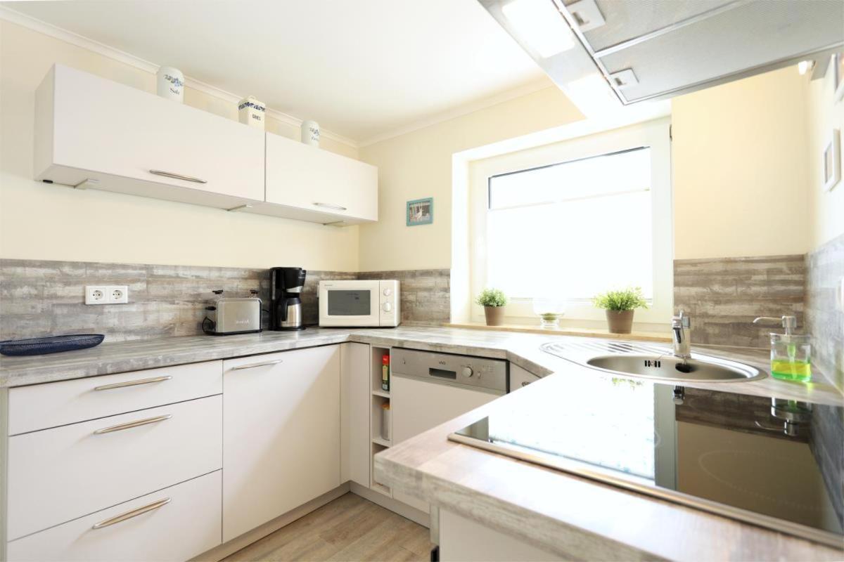 Appartement & Ferienwohnungen Thiess Rostock Eksteriør billede