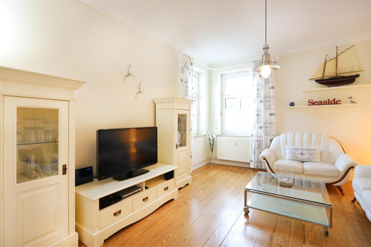 Appartement & Ferienwohnungen Thiess Rostock Eksteriør billede